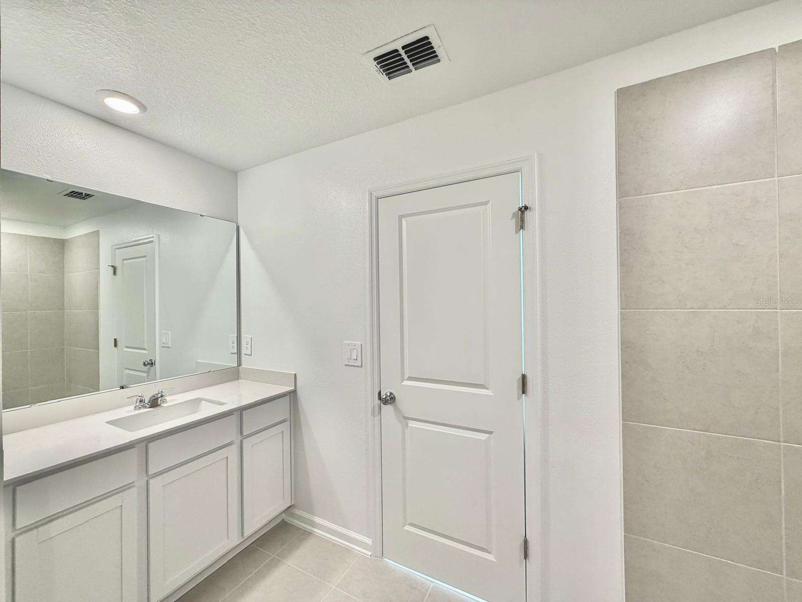 PEACE CRK RESERVE - Residential Lease