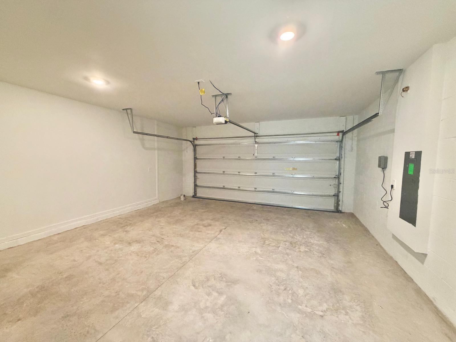 PEACE CRK RESERVE - Residential Lease