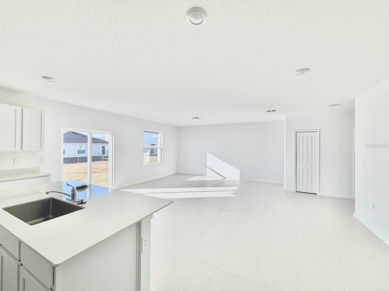 PEACE CRK RESERVE - Residential Lease