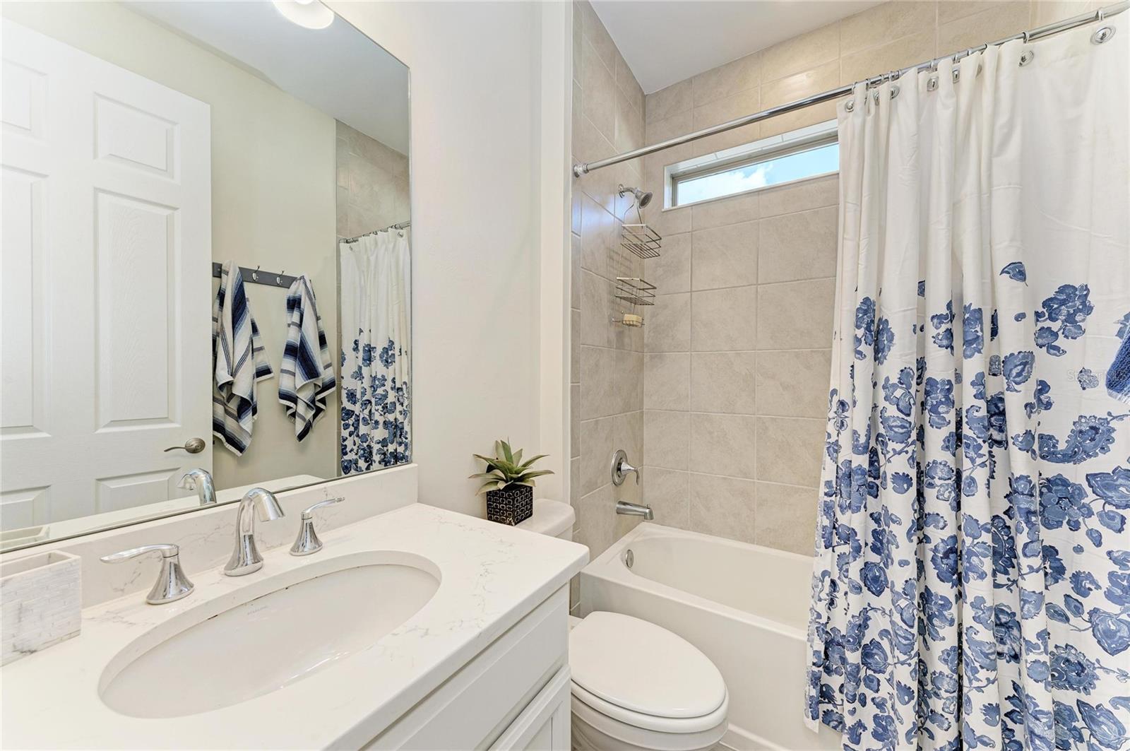 TOSCANA ISLES - Residential