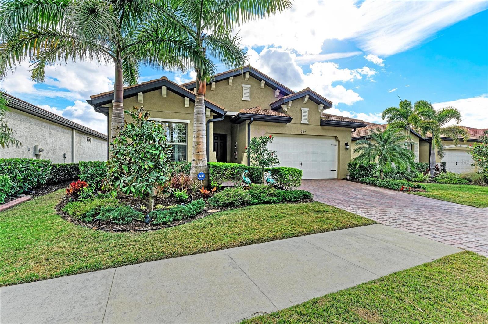 TOSCANA ISLES - Residential