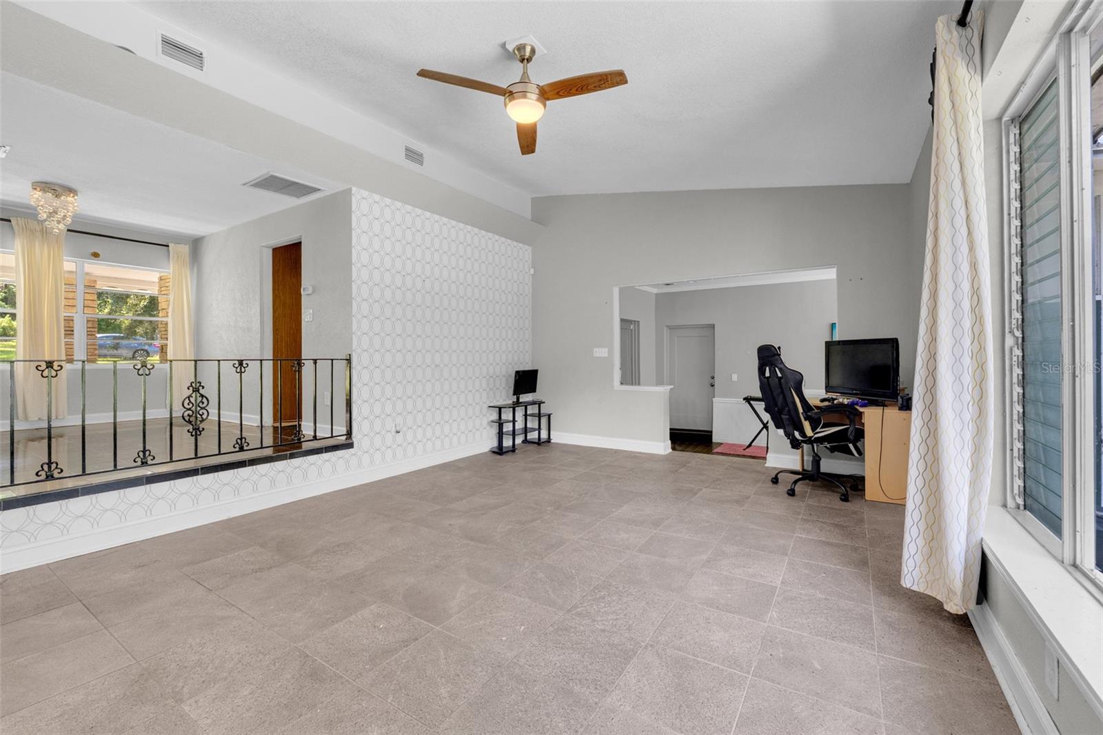 PEARL LAKE HEIGHTS BLK 6 - Residential