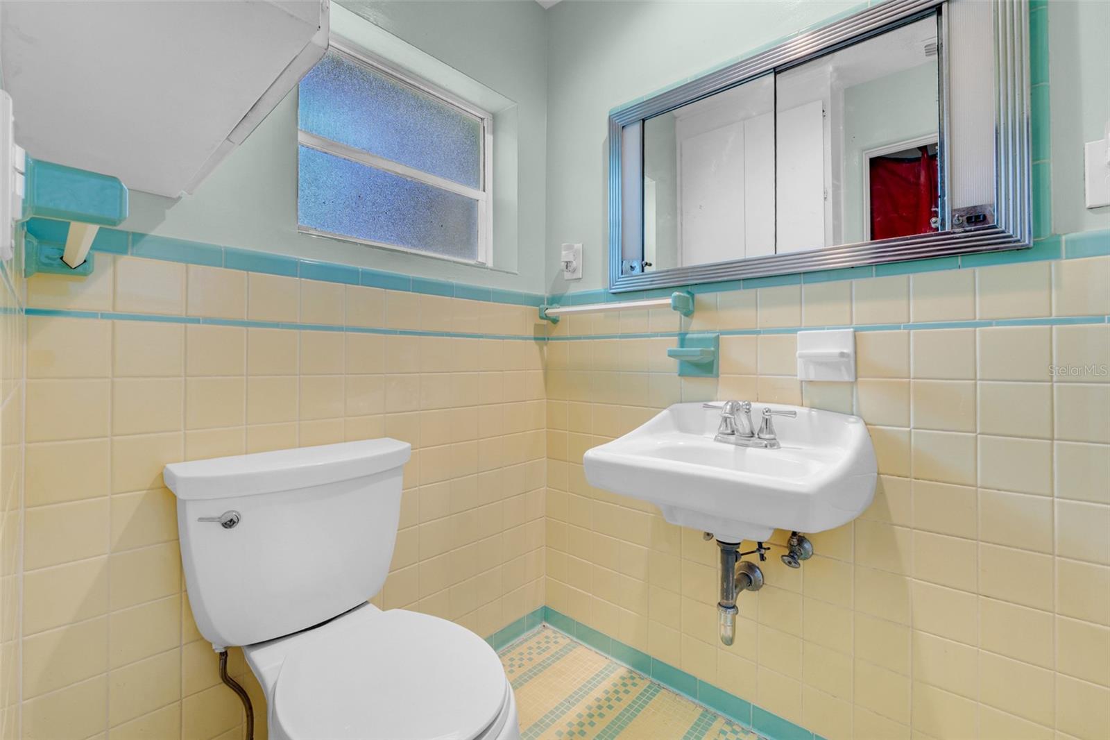 PEARL LAKE HEIGHTS BLK 6 - Residential