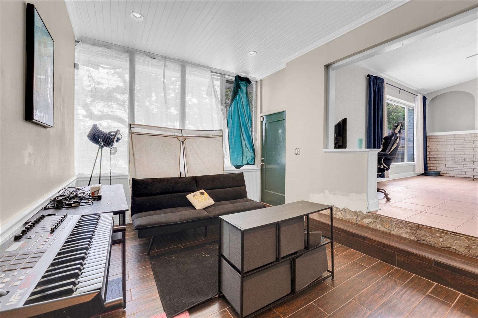 PEARL LAKE HEIGHTS BLK 6 - Residential