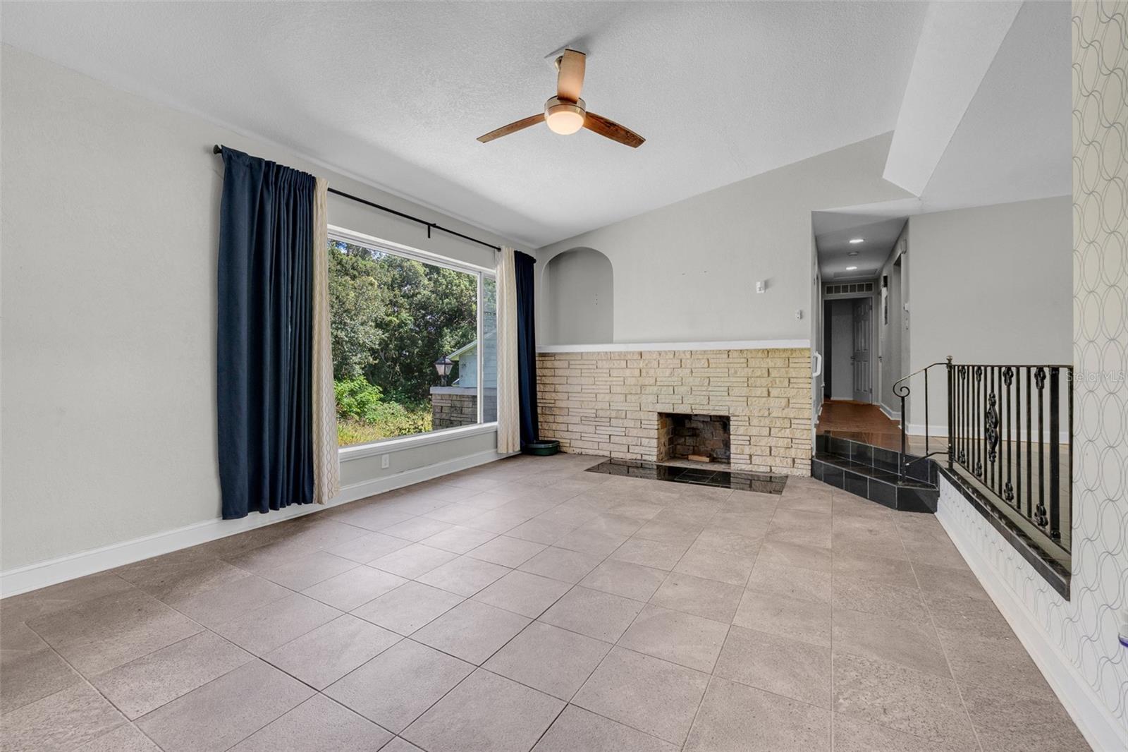 PEARL LAKE HEIGHTS BLK 6 - Residential