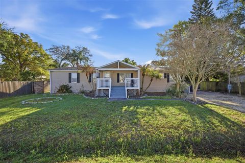 Photo of 12513 Waltham Avenue, Tampa, FL 33624 (MLS # A4687566)