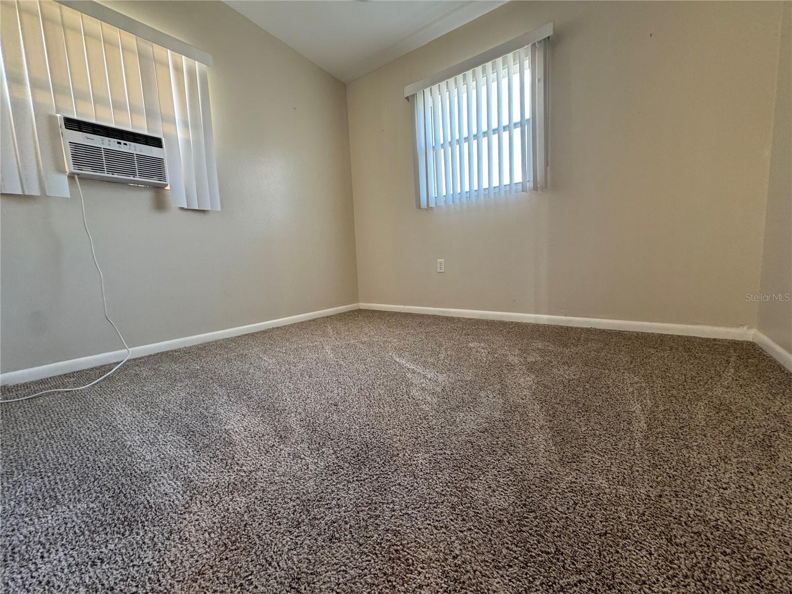 PINE CREST MANOR UNIT 1 - Residential