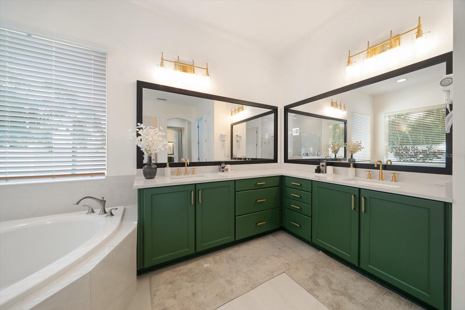 ABERDEEN OAKS SUB - Residential