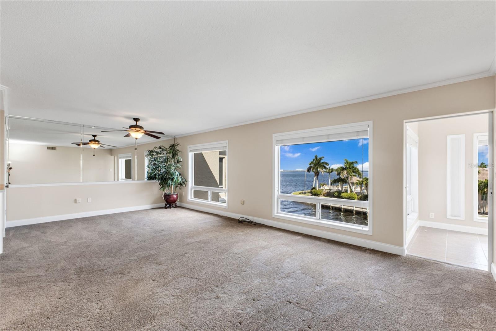 COLONY POINT - Residential