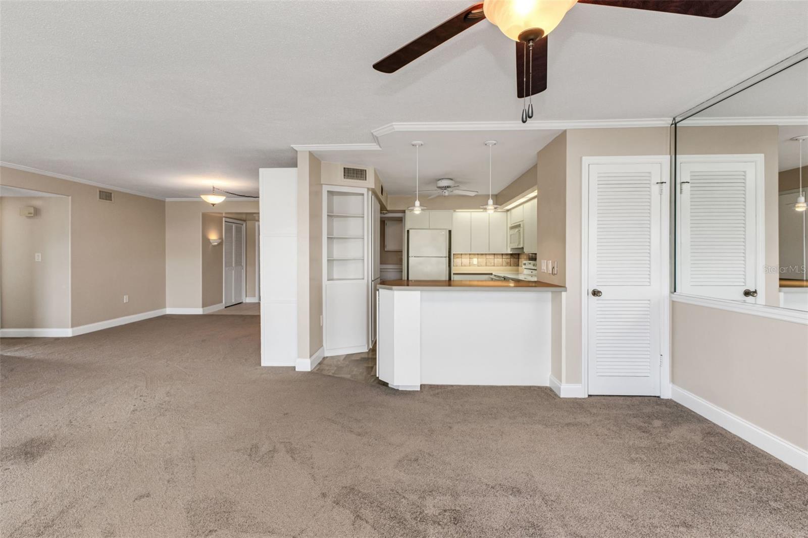 COLONY POINT - Residential