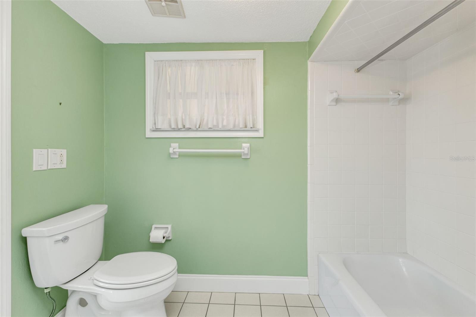 COLONY POINT - Residential