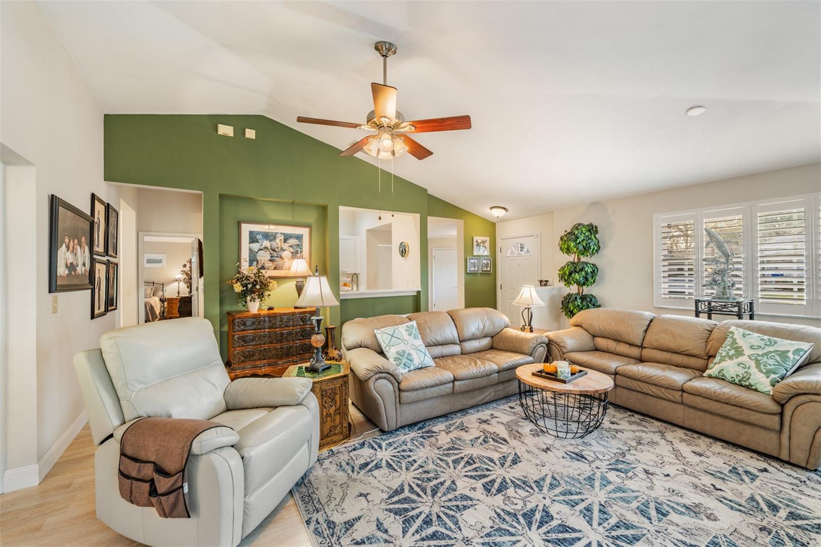 WALDEN LAKE/LAUREL LAKE - Residential