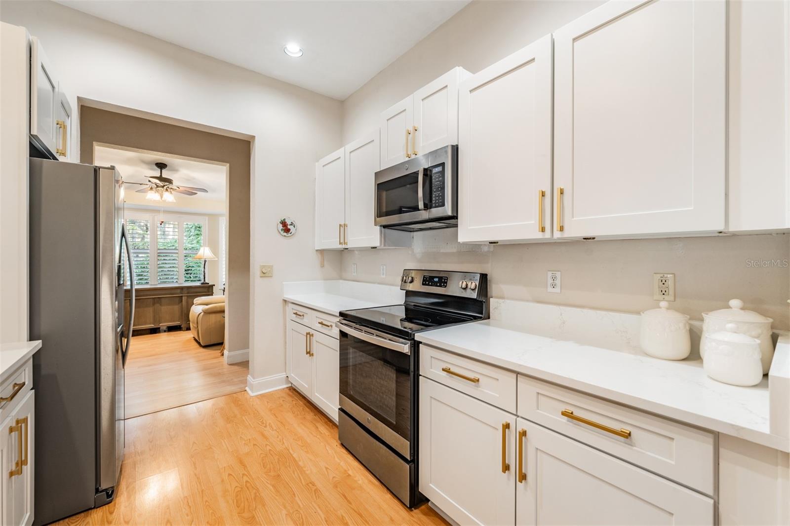 WALDEN LAKE/LAUREL LAKE - Residential