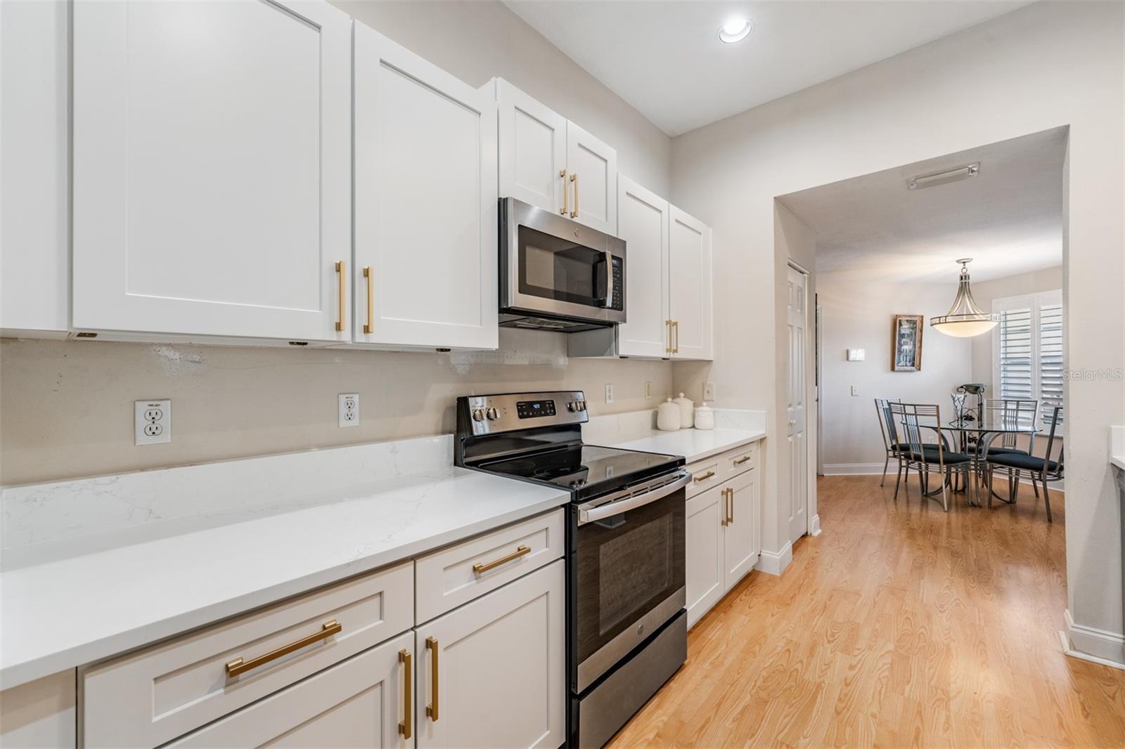 WALDEN LAKE/LAUREL LAKE - Residential