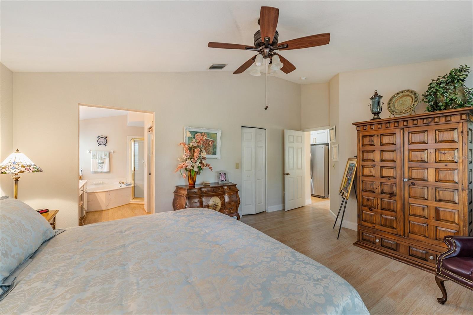 WALDEN LAKE/LAUREL LAKE - Residential