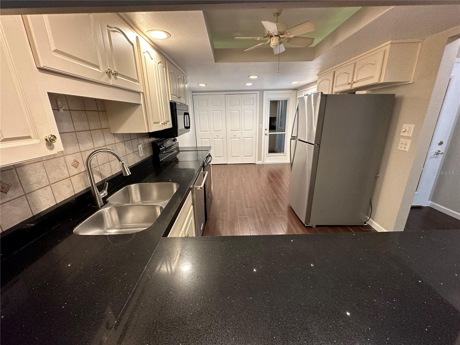 LAKE OF THE WOODS SEC 12 TWNHS - Residential Lease