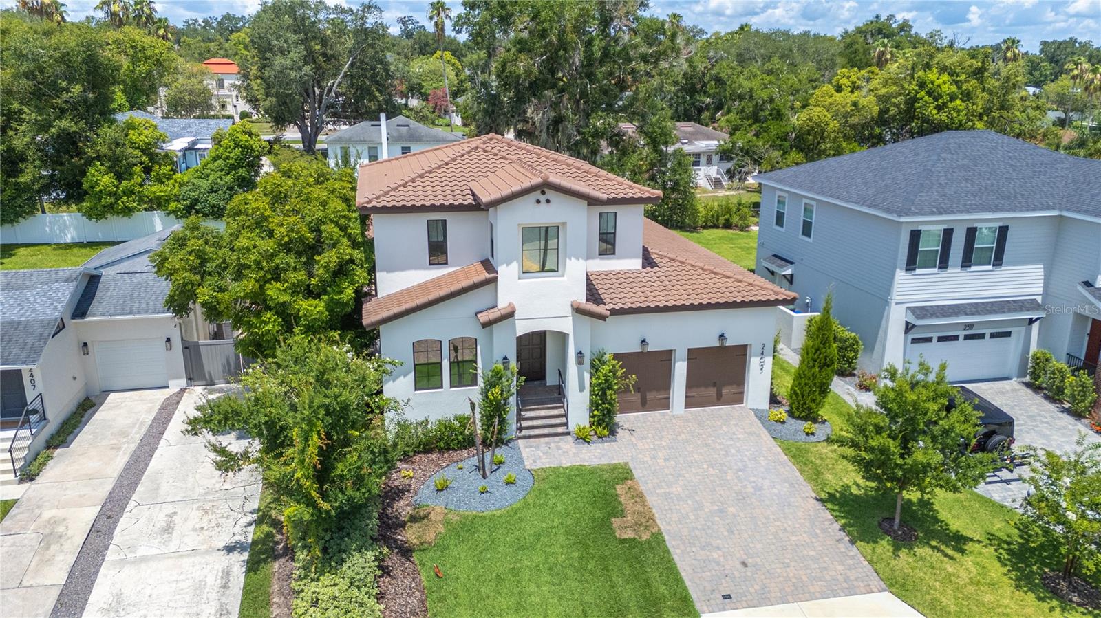 2403 DERBYSHIRE AVENUE