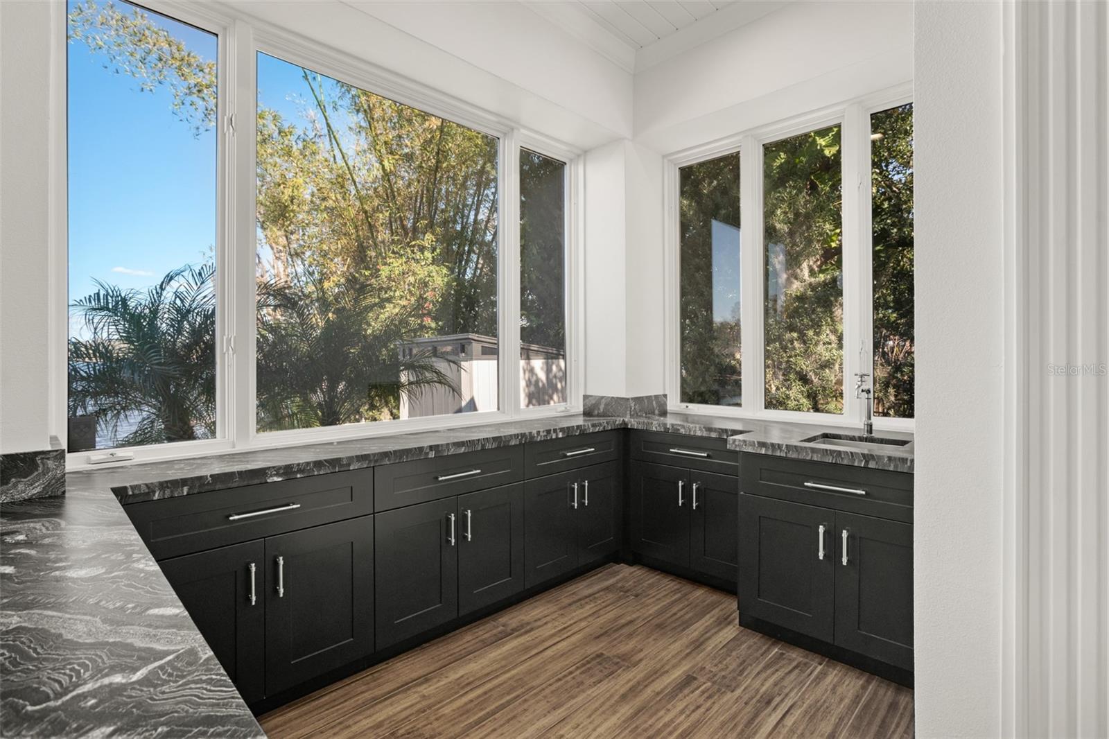 ISLEWORTH - Residential