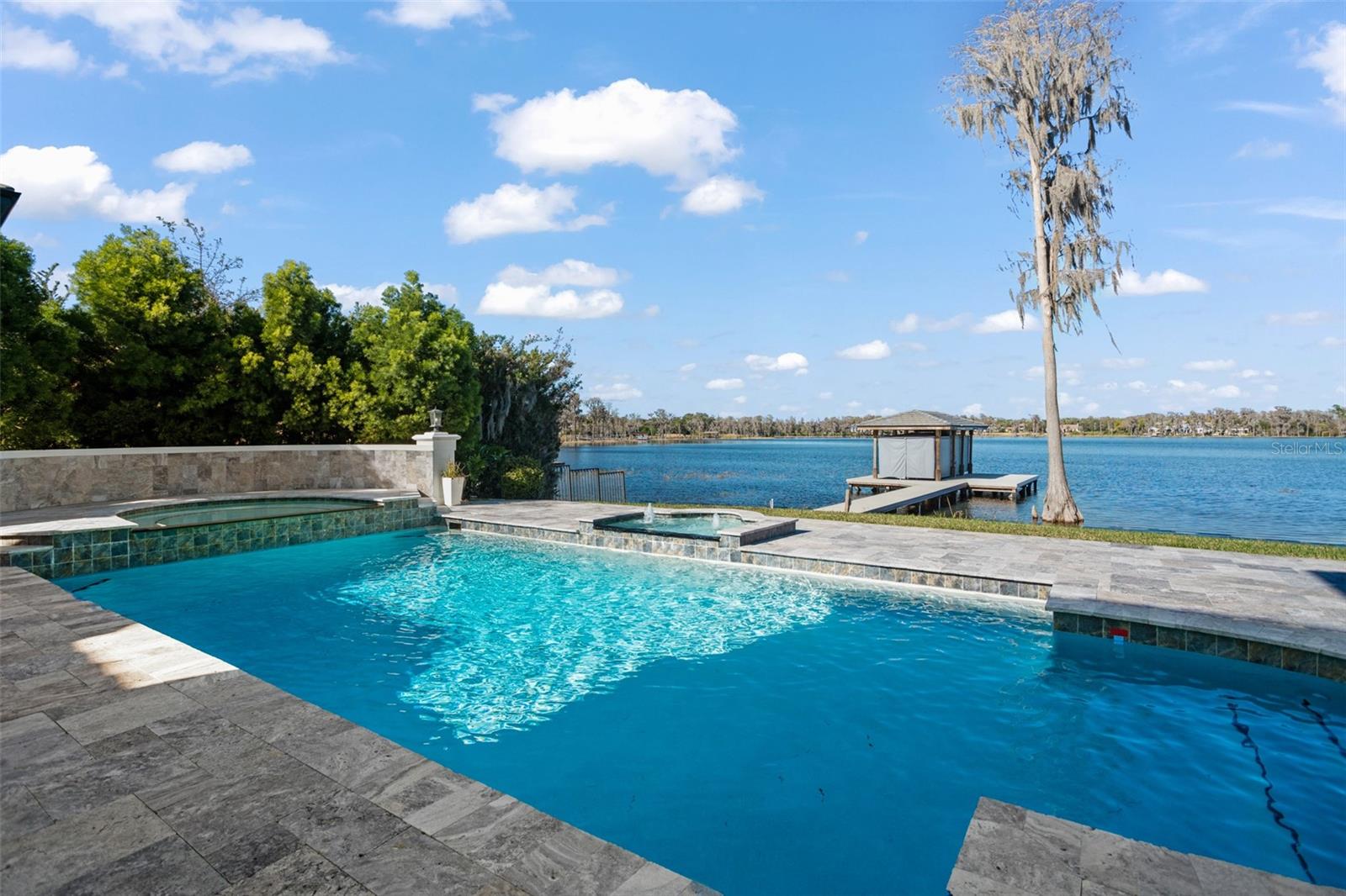 ISLEWORTH - Residential