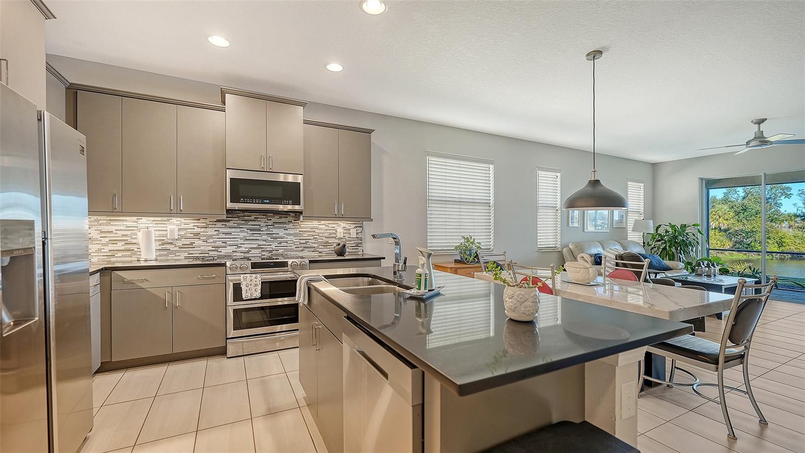 UNIVERSITY VILLAGE - Residential