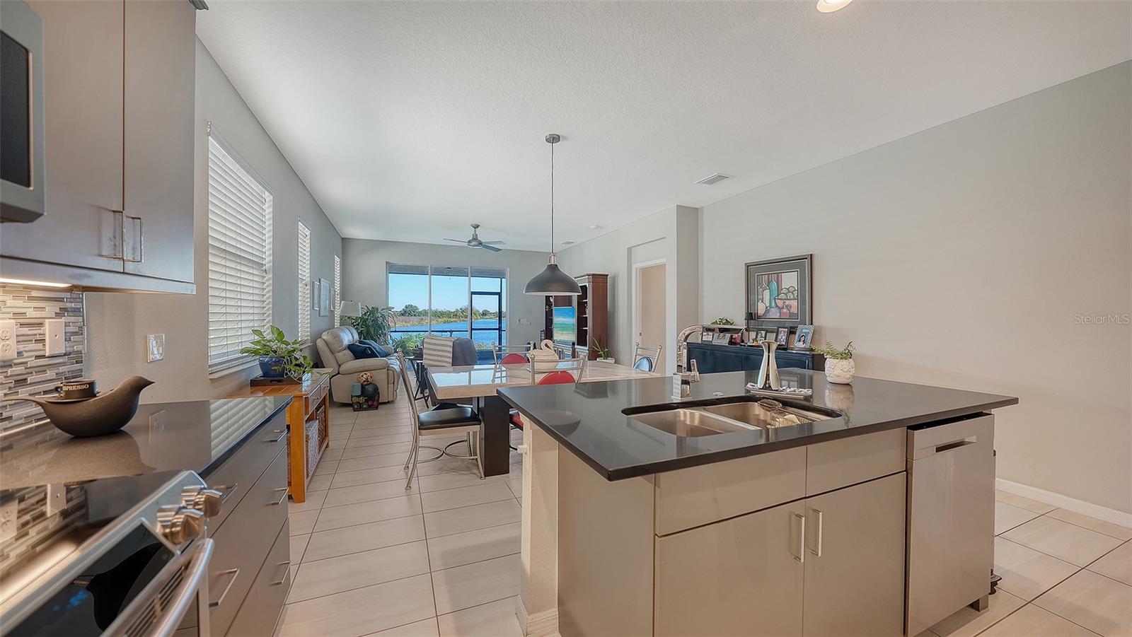 UNIVERSITY VILLAGE - Residential