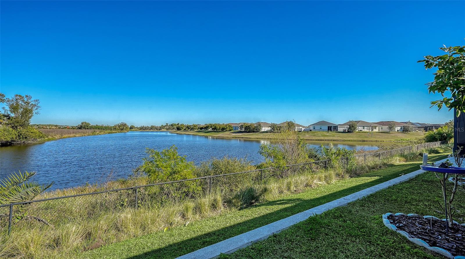 UNIVERSITY VILLAGE - Residential