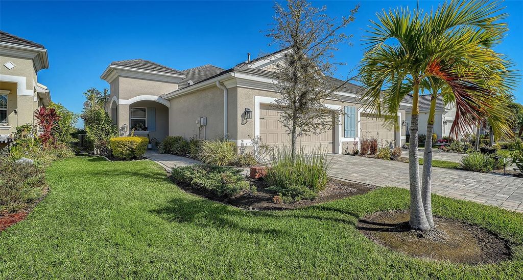 Photo of 3115 Trustee Avenue, Sarasota, FL 34243 (MLS # A4679197)