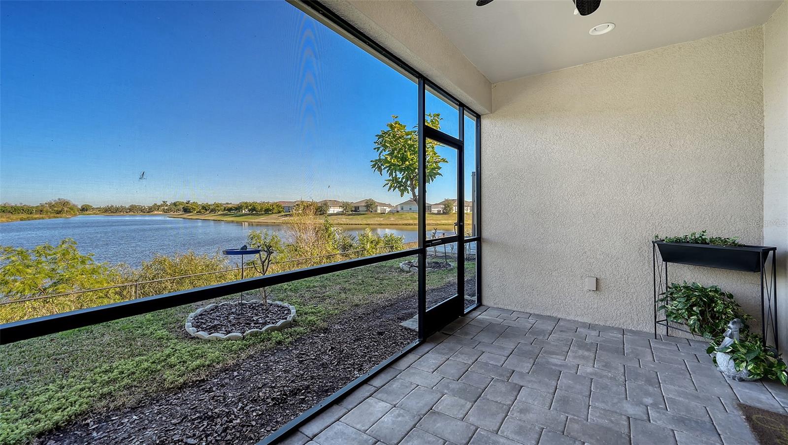 UNIVERSITY VILLAGE - Residential