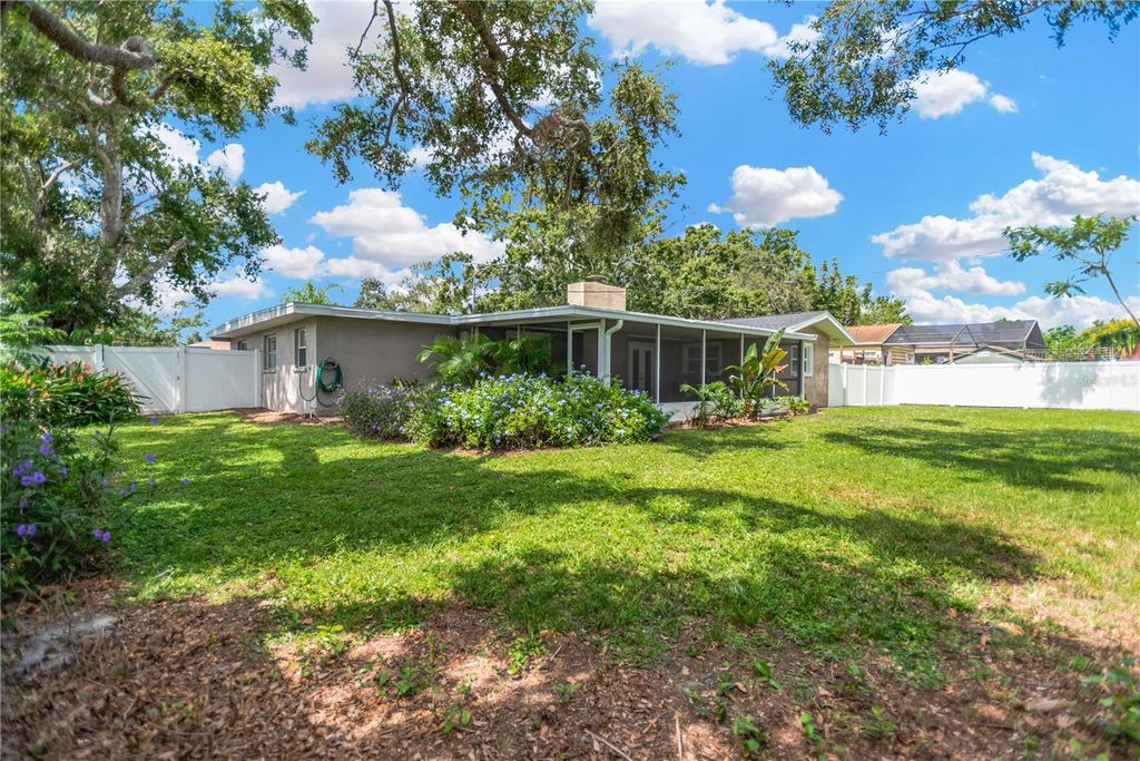 Photo of 4147 Augustine Avenue, Sarasota, FL 34231 (MLS # TB8433902)