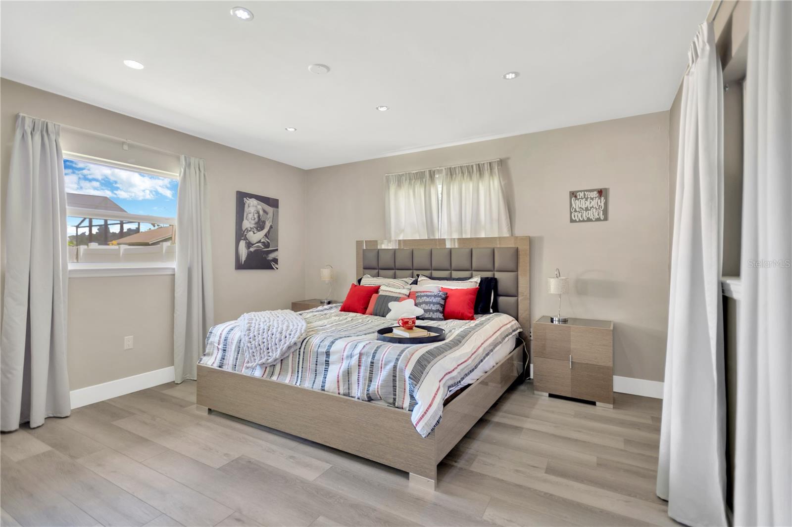 FLORAL PARK HOMESTEADS - Residential