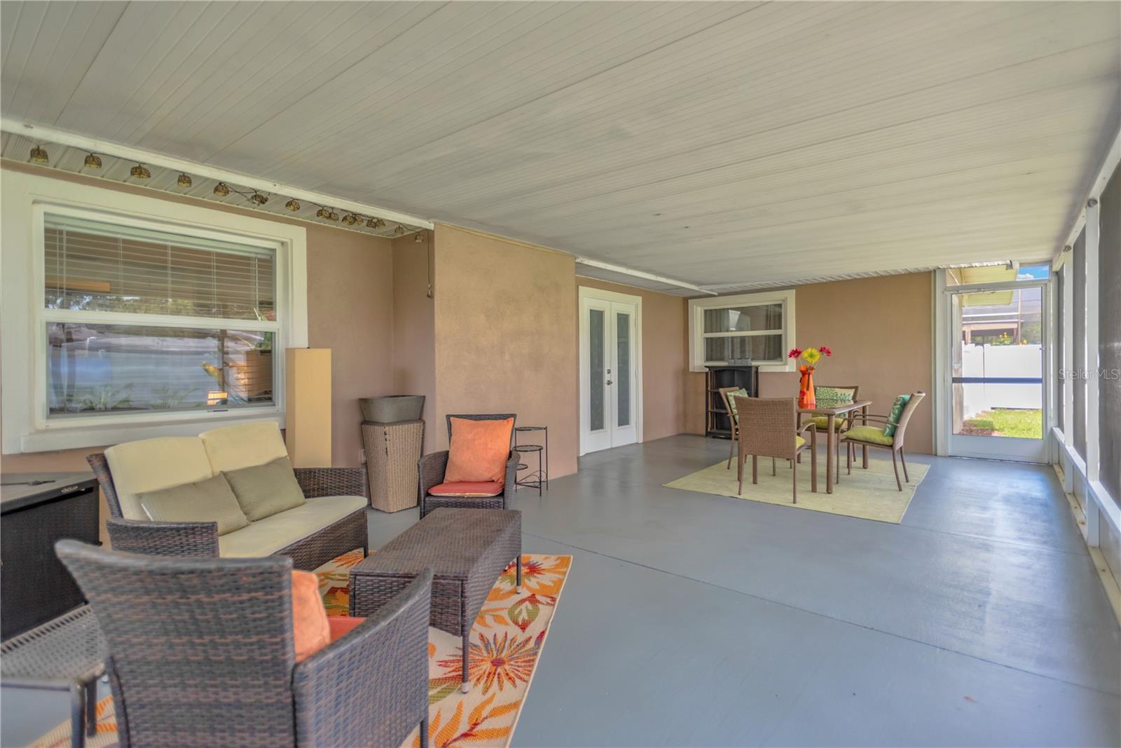 FLORAL PARK HOMESTEADS - Residential