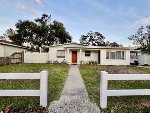 Photo of 116 S Renellie Drive, Tampa, FL 33609 (MLS # TB8508781)