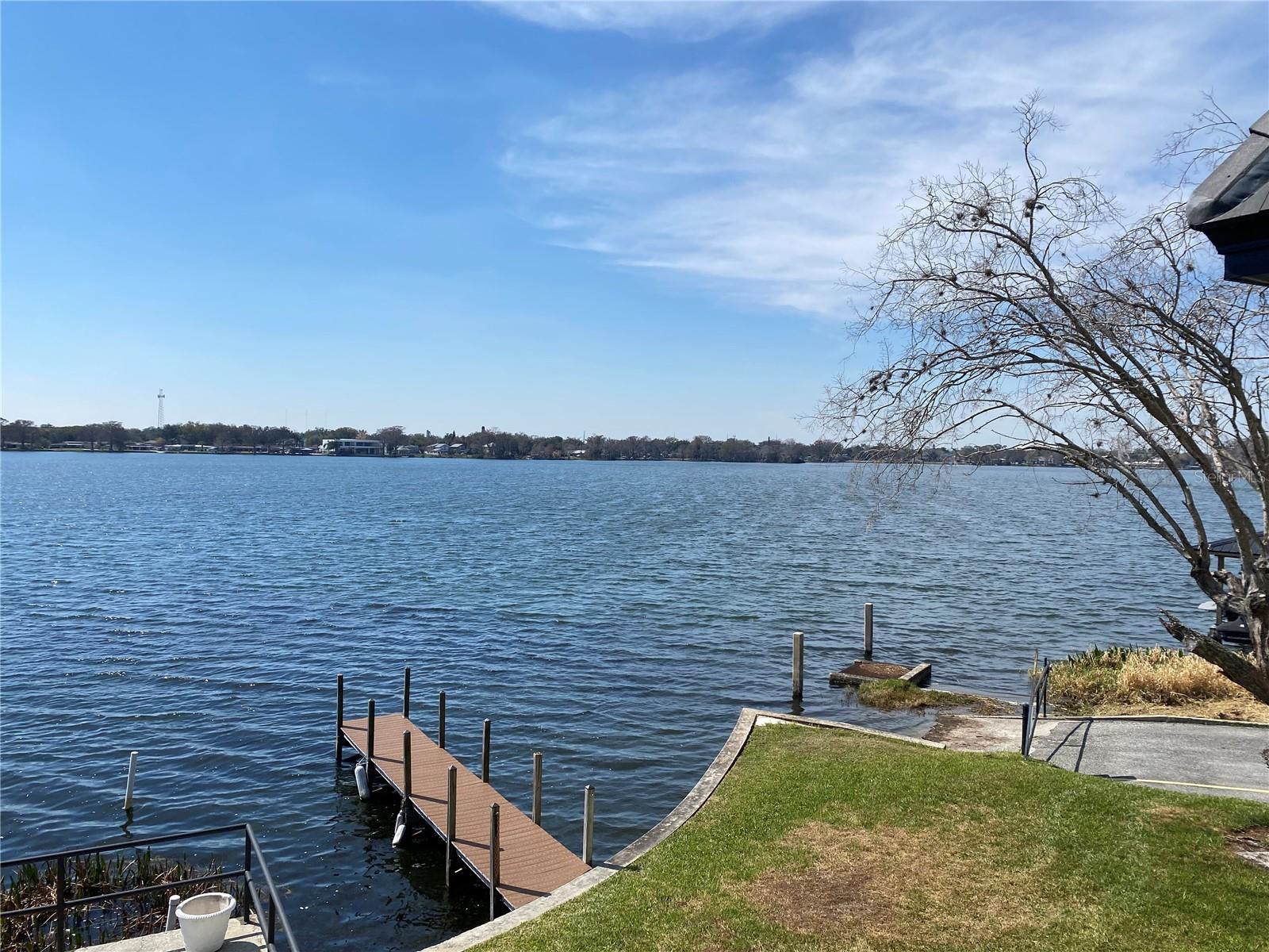 CHATEAUX DU LAC - Residential