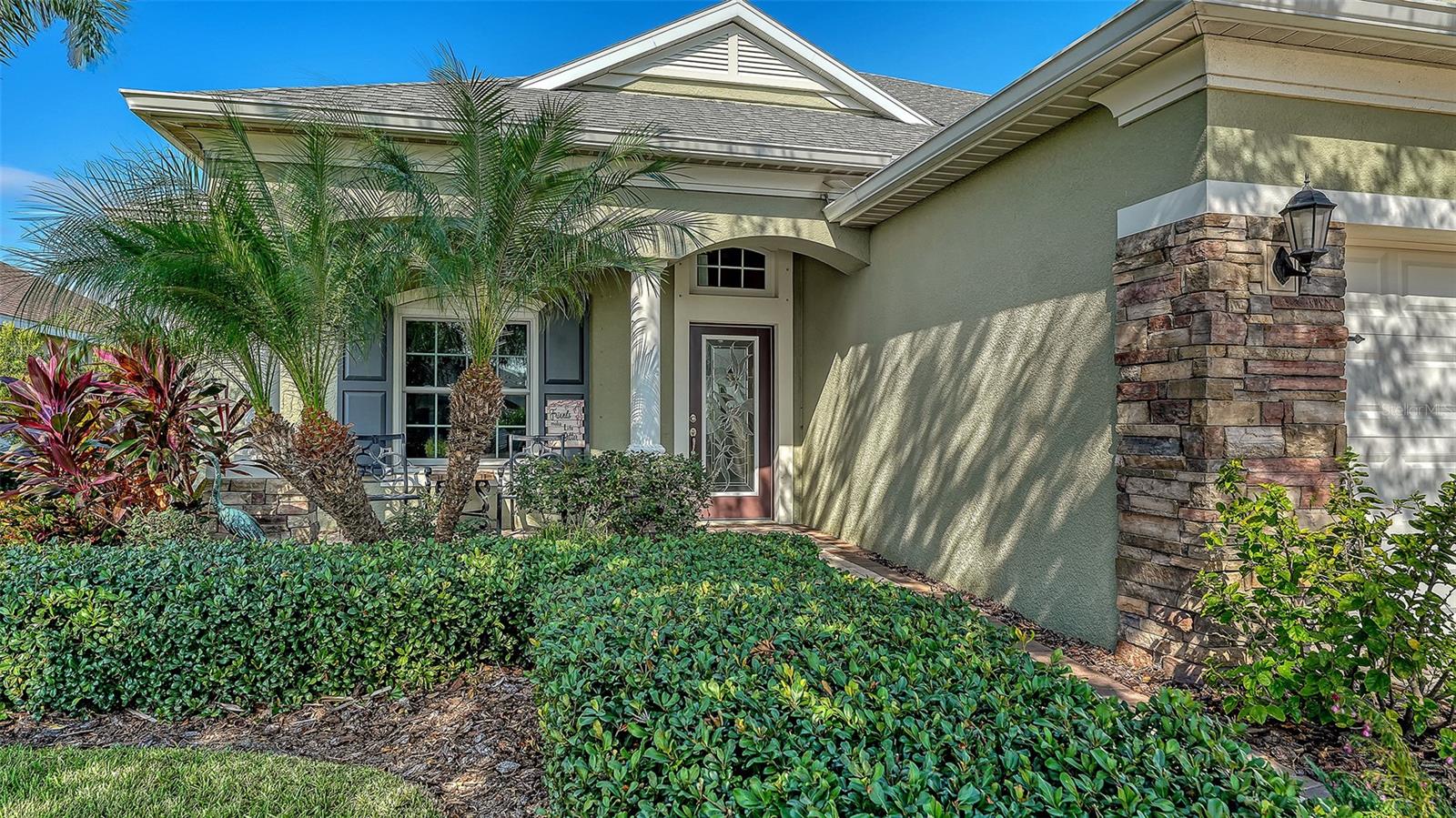 1121 THORNBURY DRIVE