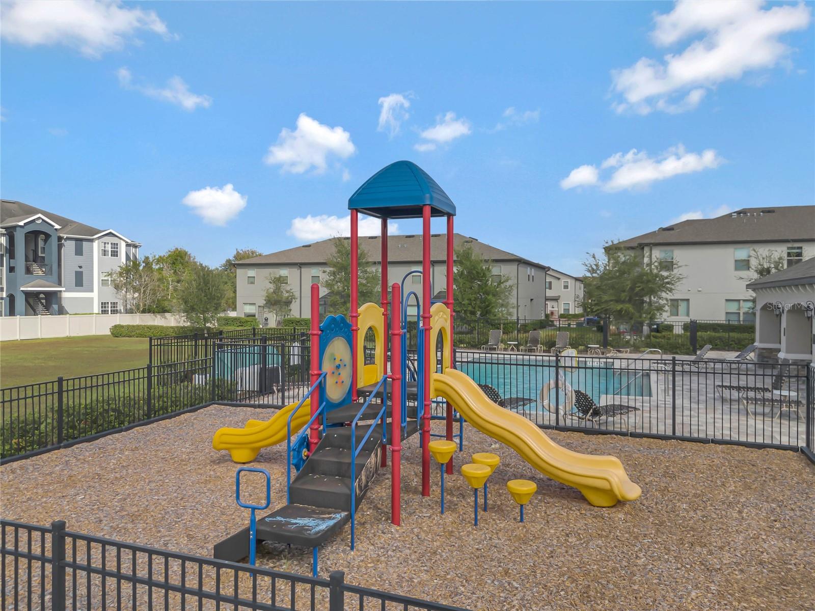 TOWNS/AVALON RDG - Residential