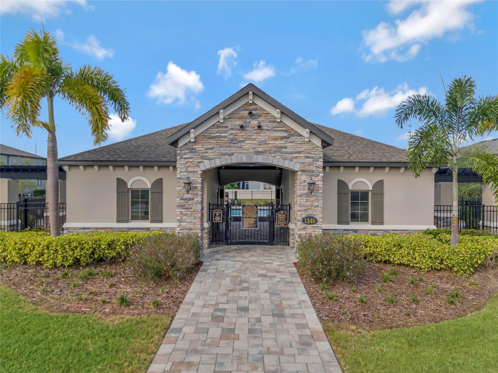 TOWNS/AVALON RDG - Residential