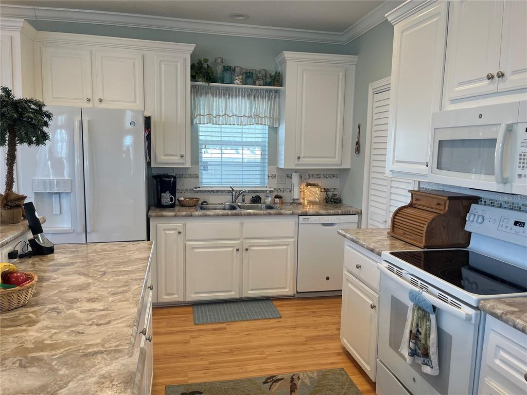 Photo of 106 Del Rio Drive, Palmetto, FL 34221 (MLS # A4589231)
