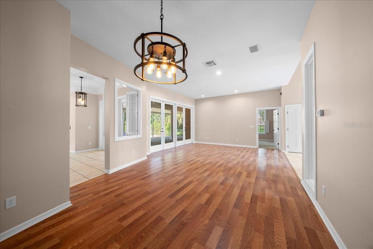 OAK CRK CAVERNS - Residential