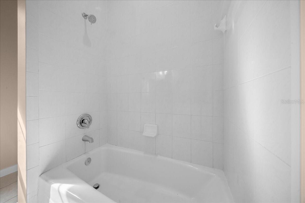 OAK CRK CAVERNS - Residential