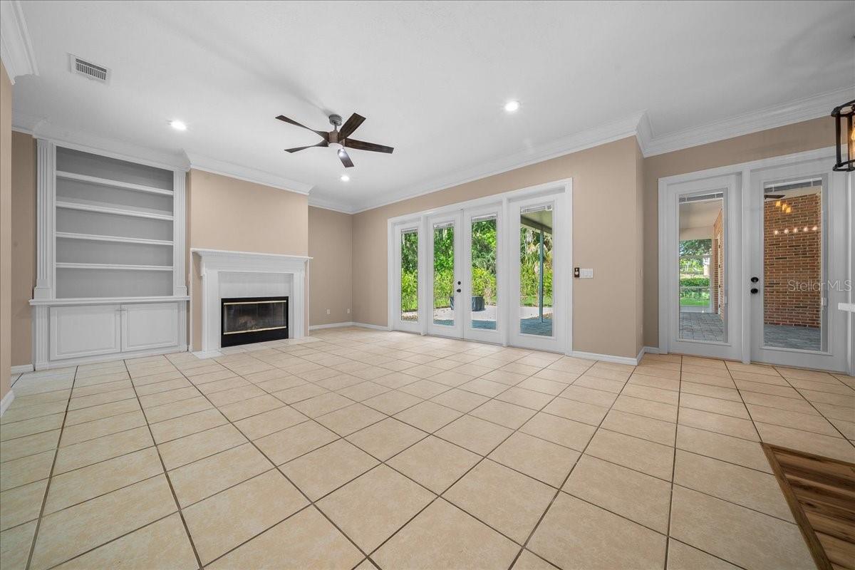 OAK CRK CAVERNS - Residential