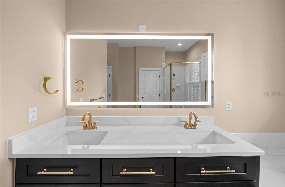 OAK CRK CAVERNS - Residential