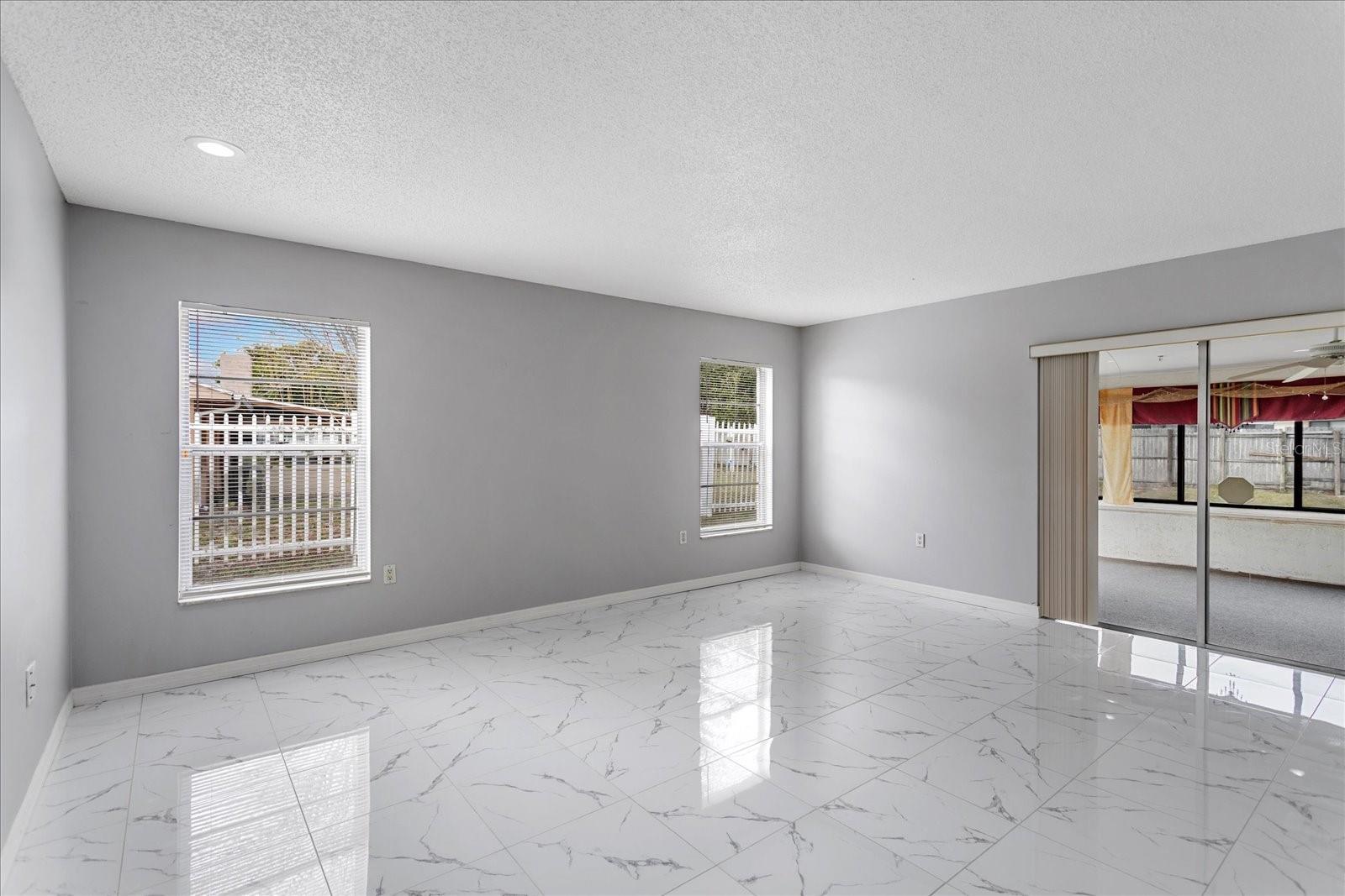 SAND LAKE HILLS SEC 06 - Residential Lease