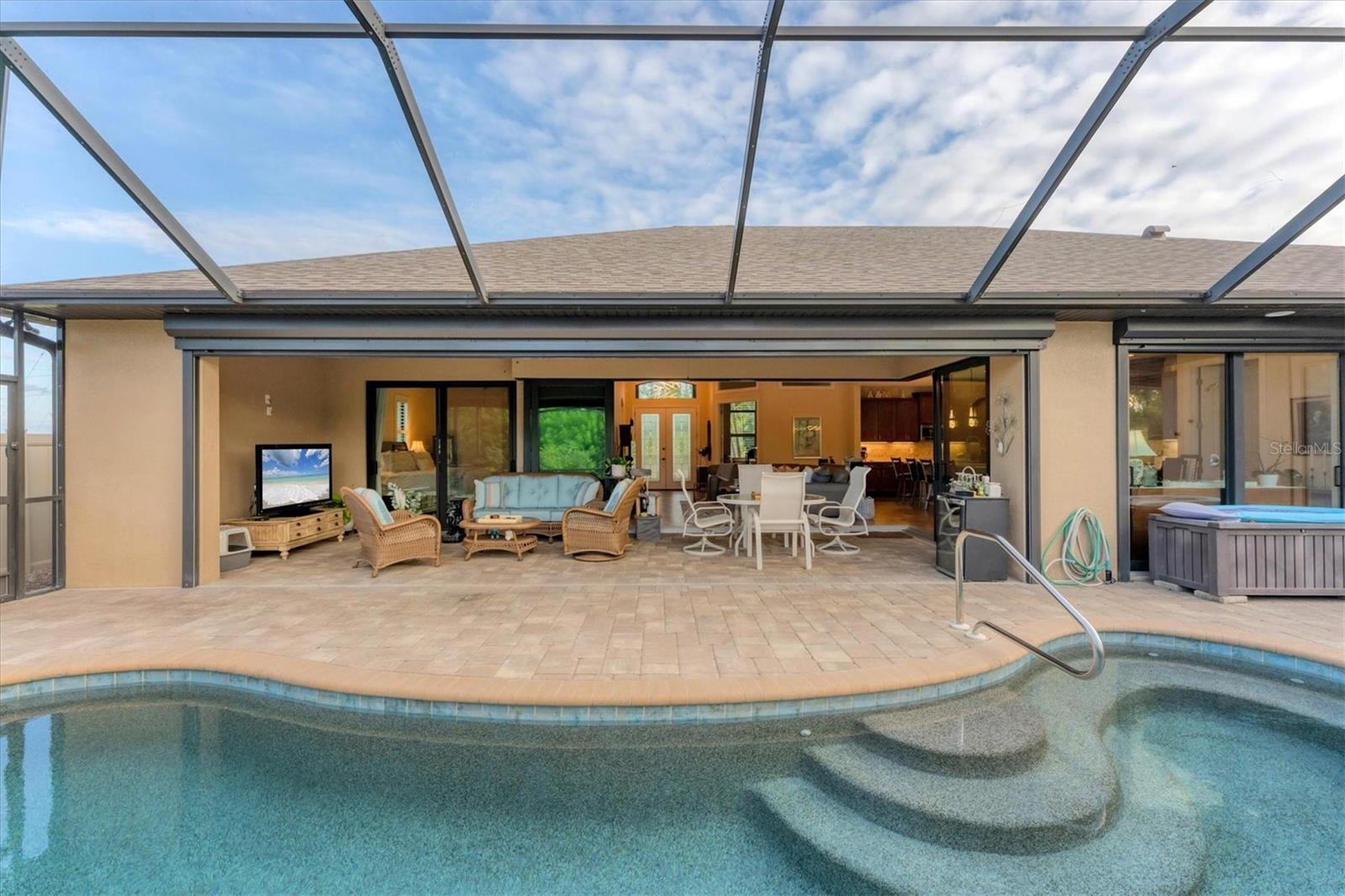 PORT CHARLOTTE SEC 94 01 - Residential