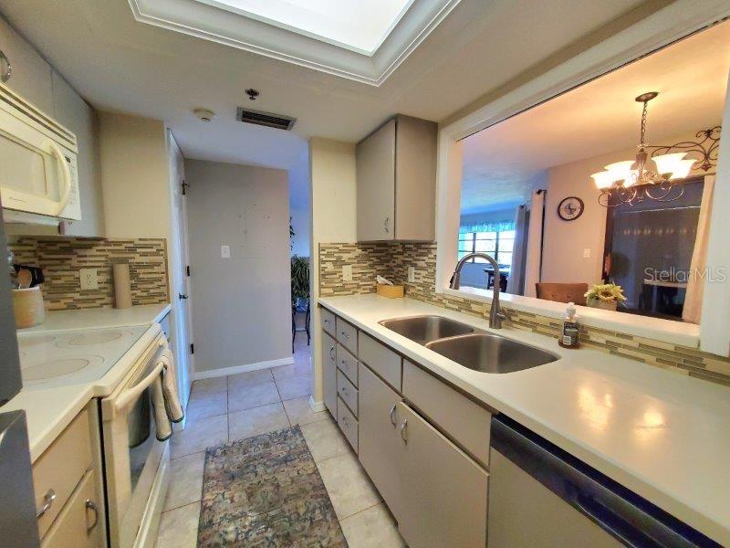 ROLLS LANDING PH 01 BLDG 08 - Residential Lease