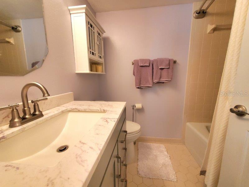 ROLLS LANDING PH 01 BLDG 08 - Residential Lease