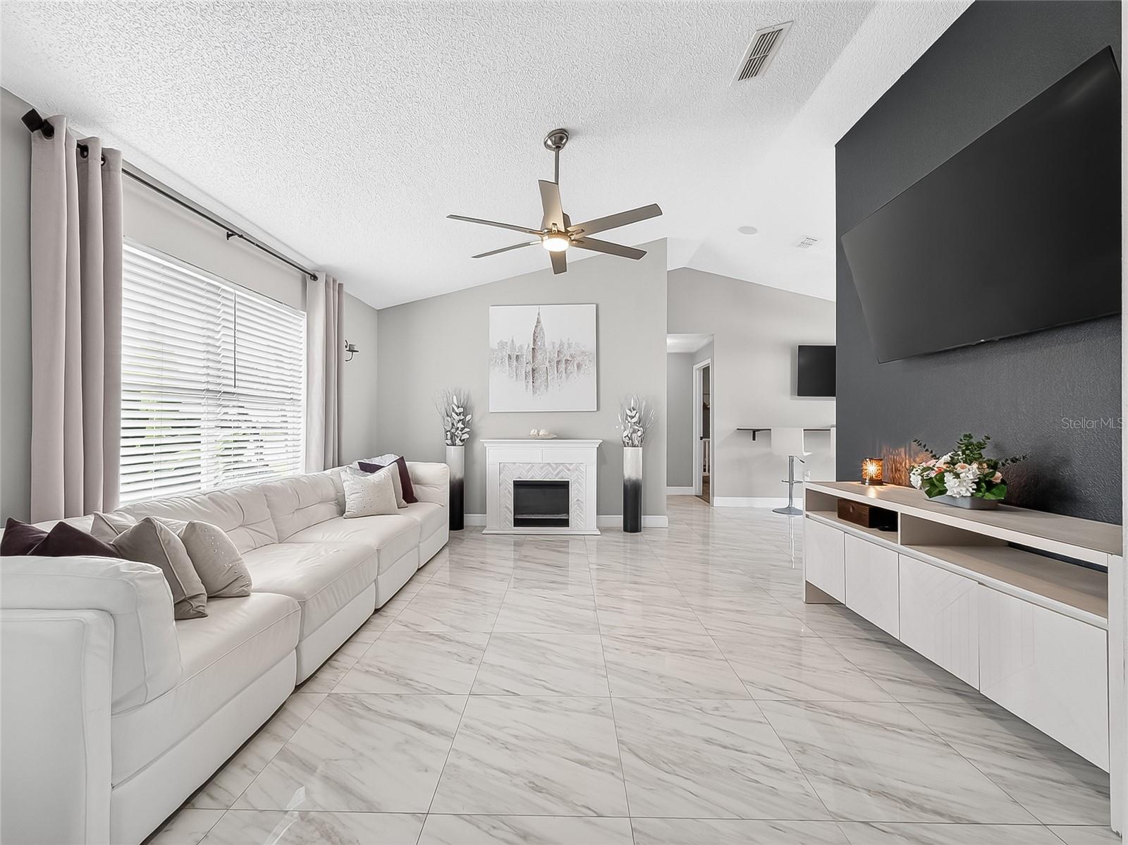 5014 SAWDUST CIRCLE