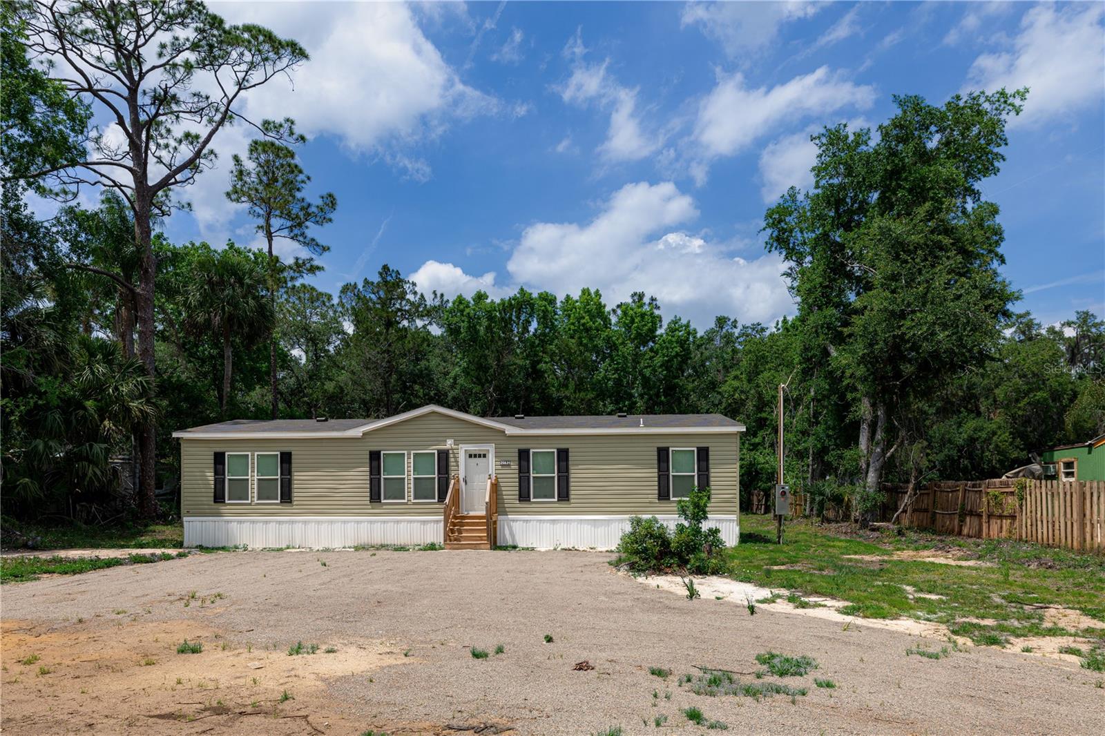 CHRISTMAS PARK FIRST ADD - Residential
