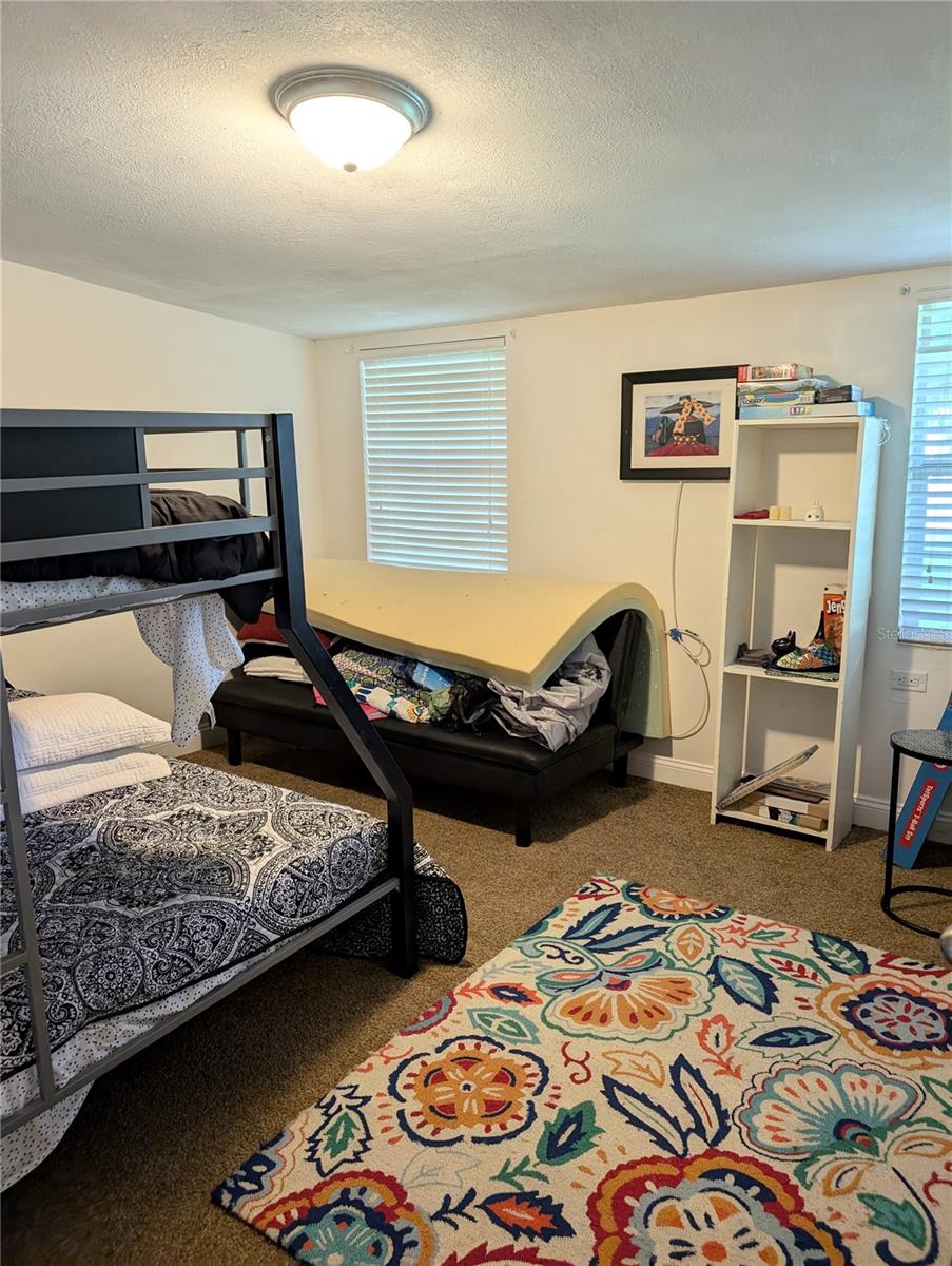 001404 - PARSON`S POINT ADDITION TO HER - Residential