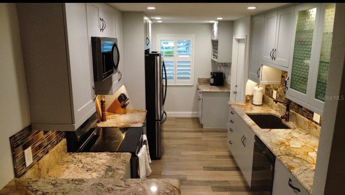 DAYTONA SHORES SEC 02 - Residential
