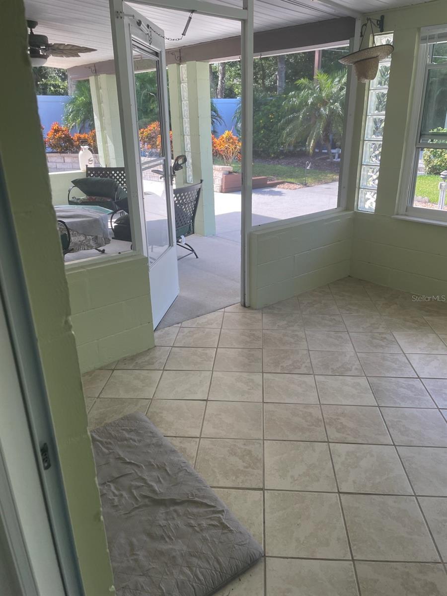 DAYTONA SHORES SEC 02 - Residential